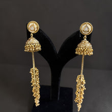 Rajsi Noor Latkan Jhumka