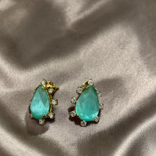 Royale Teardrop Studs