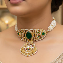 Riwaayat Emerald Polki Choker Set