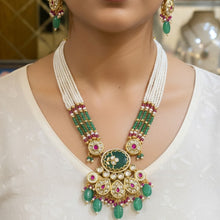 Meher Kundan Emerald Haar Set