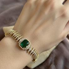 Emerald Royale Vine Necklace