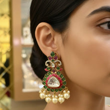 Emerald Rajsi Polki Chandeliers