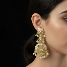 Rajsi Noor Pearl Chandbalis