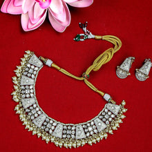 Royal Kundan Set