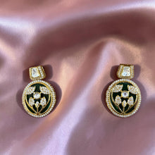 Crimson Flora Pendant Set