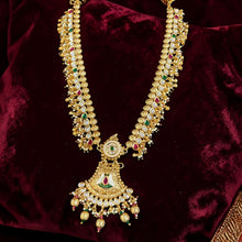 Rajsi Gulbahar Kundan Bridal Set