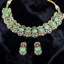 Pista Noor Kundan Choker Set