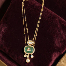 Emerald Noor Cascade Pendant Set