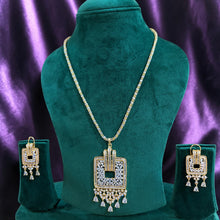 Noor Mahal Pendant Set