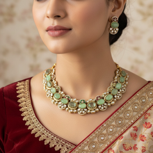 Pista Noor Kundan Choker Set