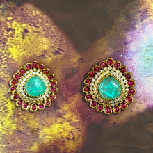Panna Pushpa Stud Earrings