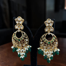 Emerald Noor Kundan Mala Set