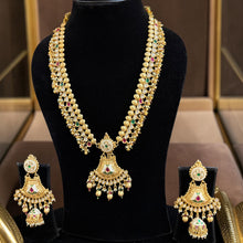 Rajsi Gulbahar Kundan Bridal Set