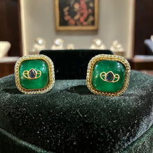 Emerald Vriksha Kundan Pendant Set