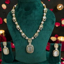 Gulnaar Rosé Kundan Pendant Set