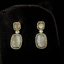 Gulnaar Rosé Kundan Pendant Set