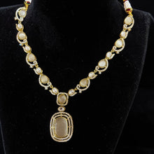Gulnaar Rosé Kundan Pendant Set