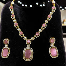 Gulnaar Rosé Kundan Pendant Set