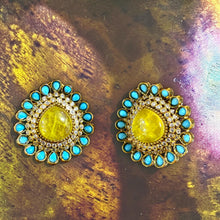 Panna Pushpa Stud Earrings