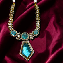 Emerald Rajwada Necklace Set