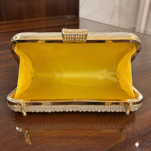 Pearl Halo Luxe Handbag