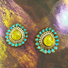 Panna Pushpa Stud Earrings