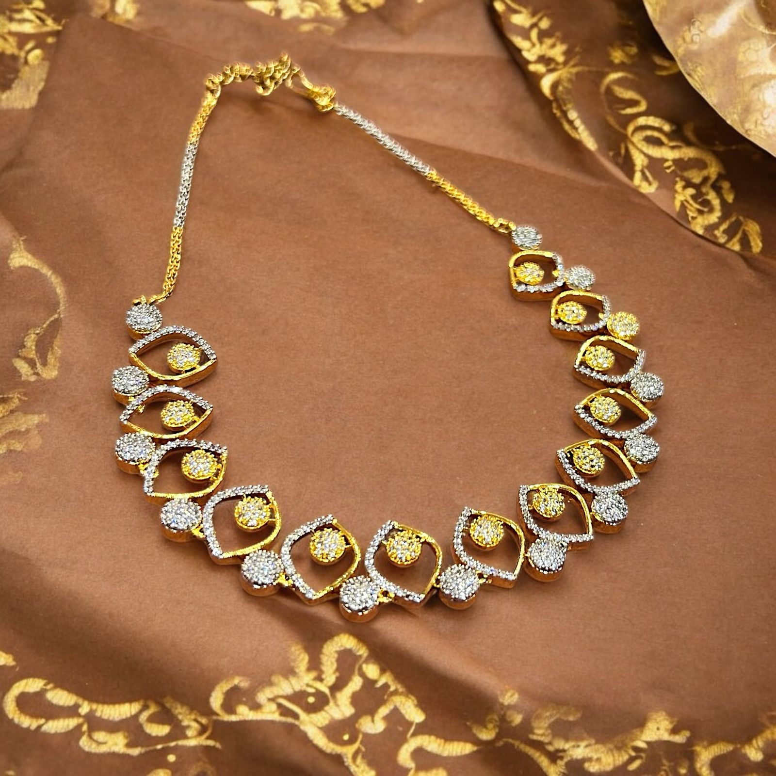 Ethereal Diamond Gold Necklace Set