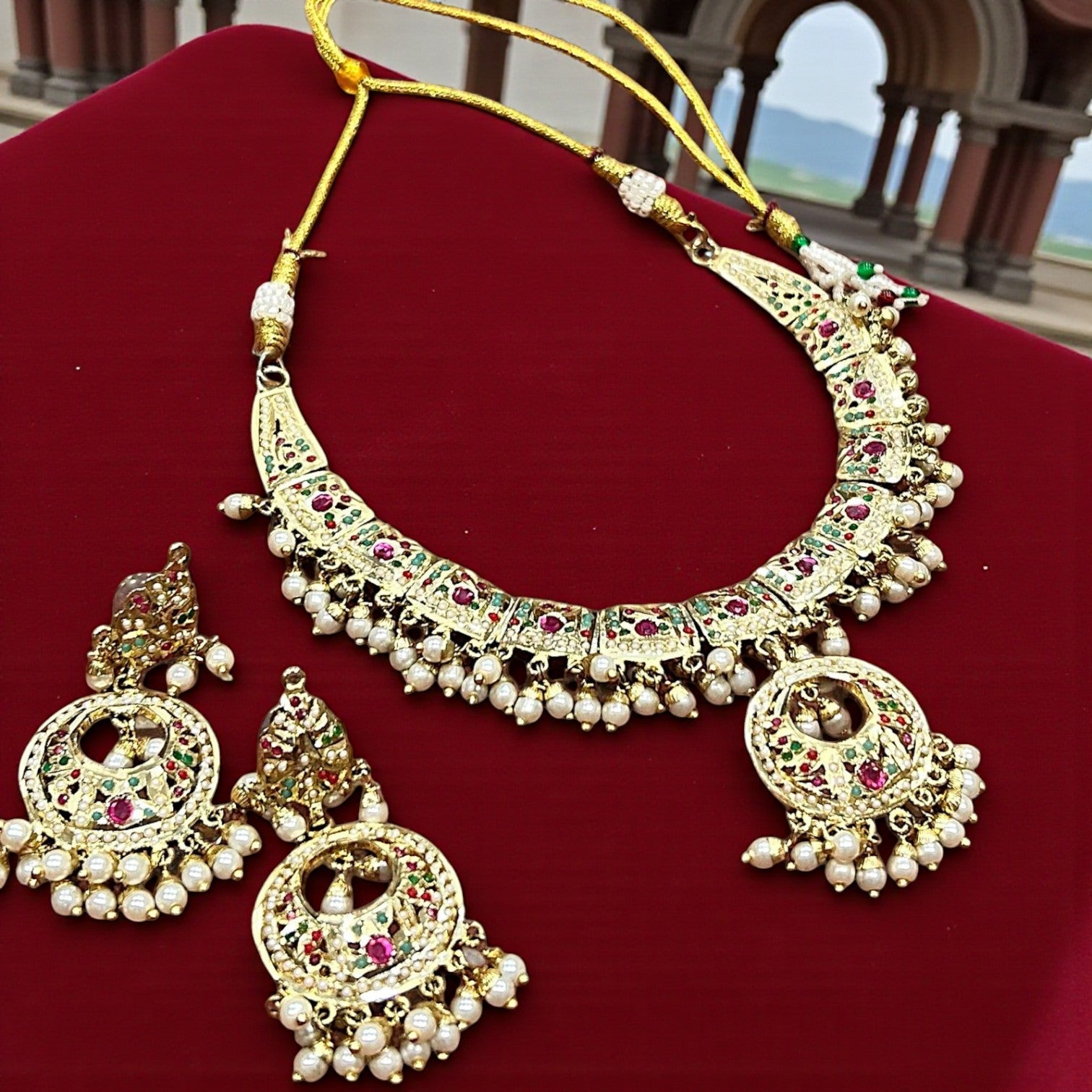 Royal Jadau Pearl Set