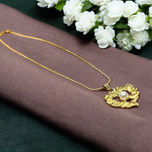 Golden Pearl pendant
