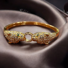 Twin Panther Head Golden Bracelet