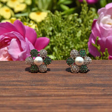 Emerald Blossom Pearls