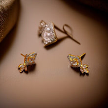 Elegant Marquise Cluster Pendant Set