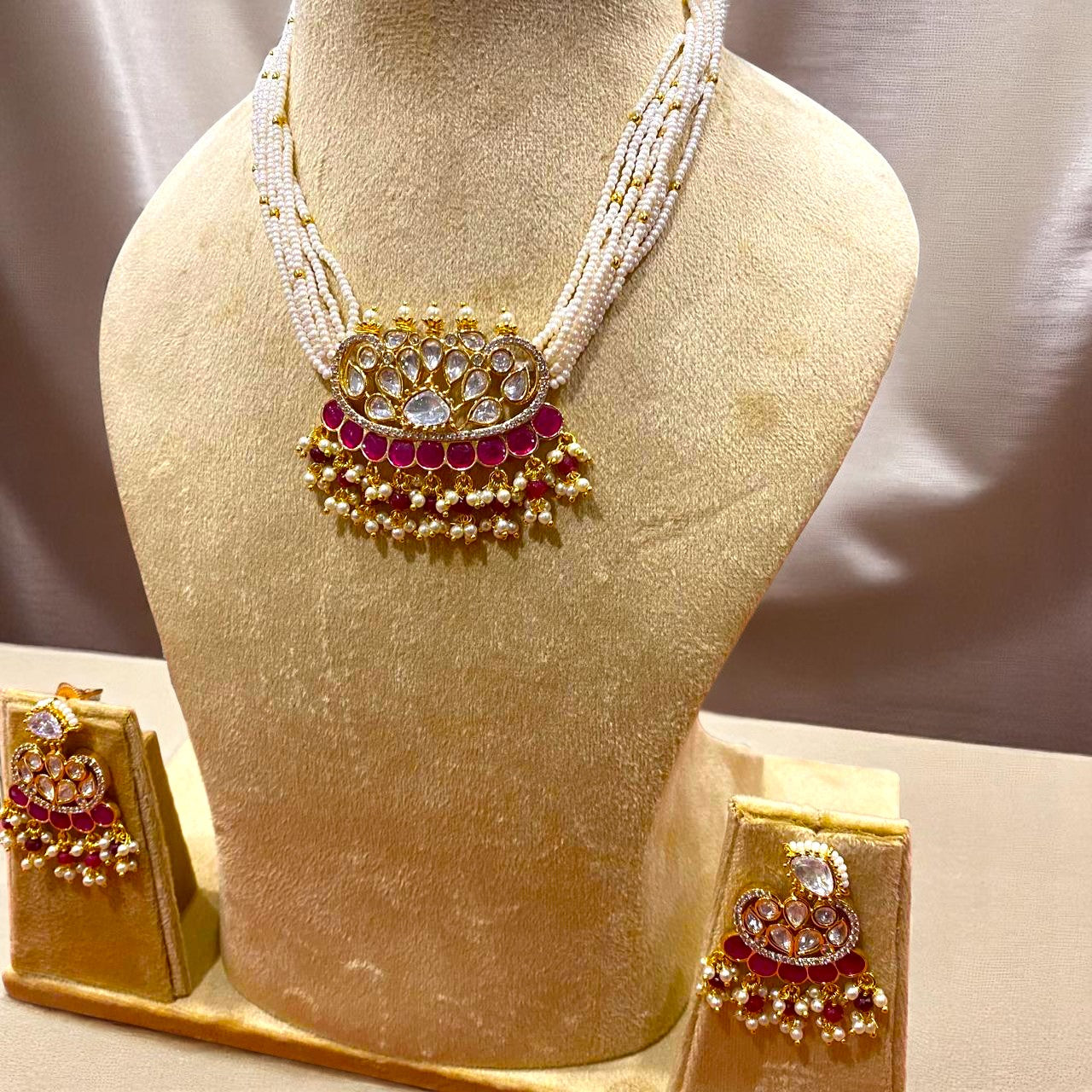 Pearl Royale Ruby Set