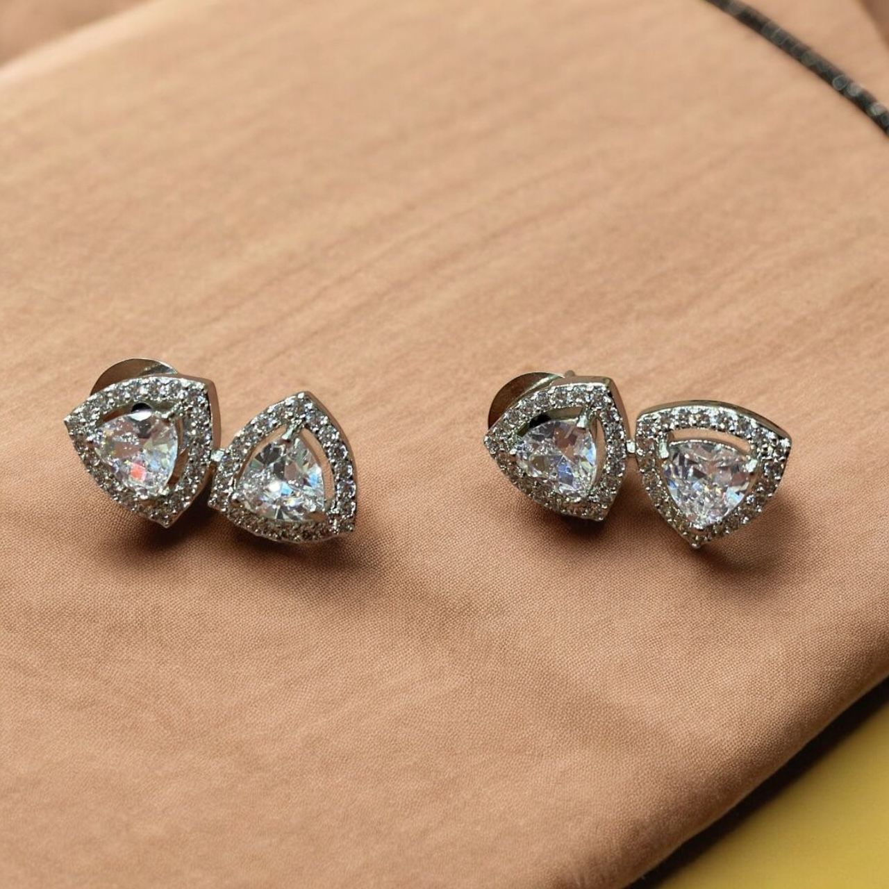 Radiant Teardrop Mangalsutra Set