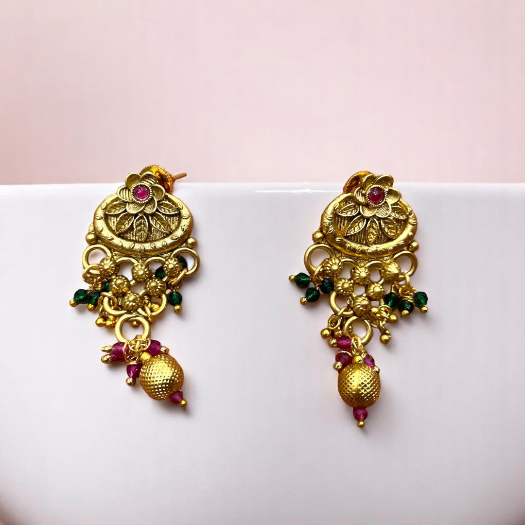 Nakshi Choker