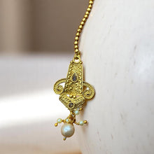Floral Antique Golden Set with Maang Tikka