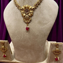 Floral Antique Golden Set with Maang Tikka