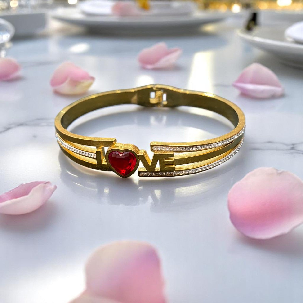 Golden Love Heart Bangle