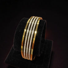 Regal Lattice Line Cuff