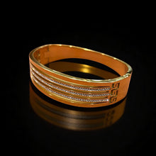 Regal Lattice Line Cuff