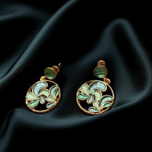 Enchanted Leaf Swirl Set