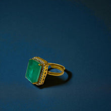 Emerald Majesty Ring