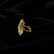 Blossom Swirl Pearl Ring