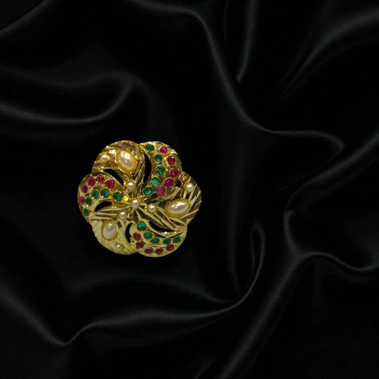 Blossom Swirl Pearl Ring