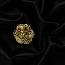 Blossom Swirl Pearl Ring