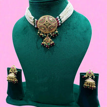 Royal Jadau Pearl Choker Set