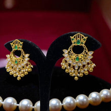 Emerald Radiance Temple Necklace Set