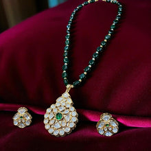 Emerald Bead Kundan Pendant Set