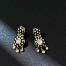 Regal Emerald Kundan Choker Set