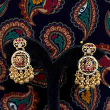 Traditional Kundan Temple Jewelry Set
